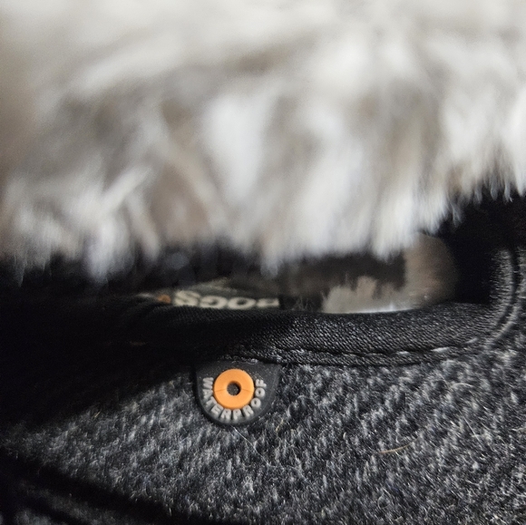 Womens size 8 bogs - Picture 4 of 5